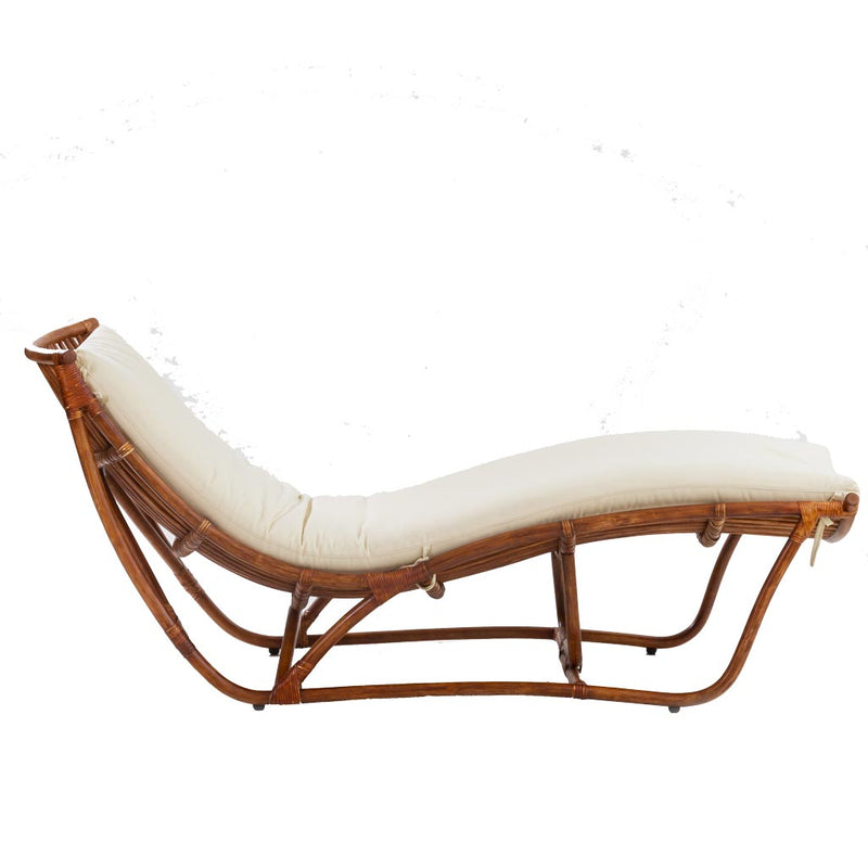 Vintage rattan chaise lounge